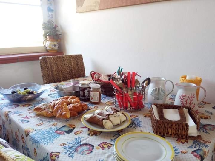 La Terrazza Sul Golfo Bed & Breakfast Isola delle Femmine Eksteriør bilde
